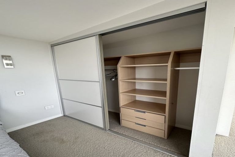 Photo of property in 276 Lake Road, Hauraki, Auckland, 0622