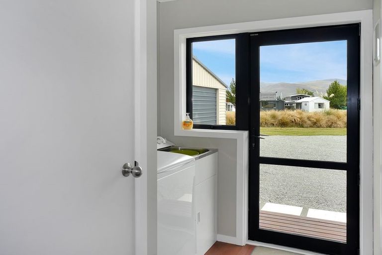 Photo of property in 68 Rhoboro Road, Twizel, 7901