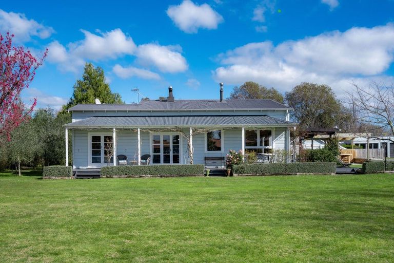 Photo of property in 104 Tollemache Road East, Longlands, Hastings, 4122