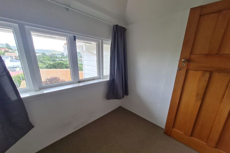 Photo of property in 17 Saint Michaels Crescent, Kelburn, Wellington, 6012