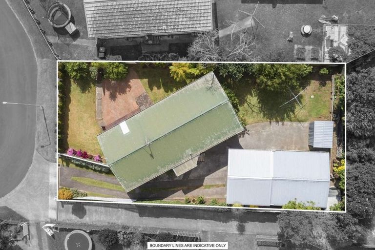 Photo of property in 8 Le Havre Place, Takanini, 2112