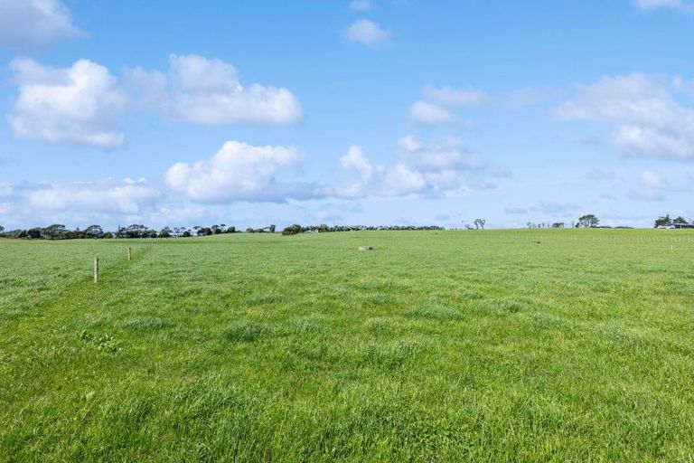 Photo of property in 50 Johnston Street, Brixton, Waitara, 4382