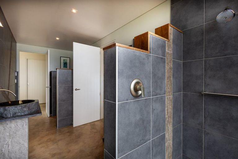 Photo of property in 201 Te Maire Road, Te Kopuru, 0371