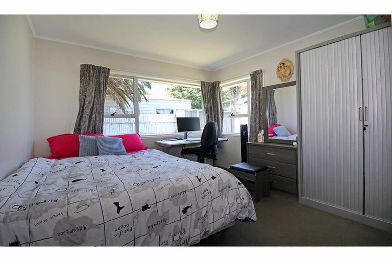 Photo of property in 52 Henwood Road, Mangere East, Auckland, 2024