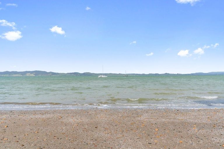 Photo of property in 30 Manganese Point Road, Tamaterau, Whangarei, 0174