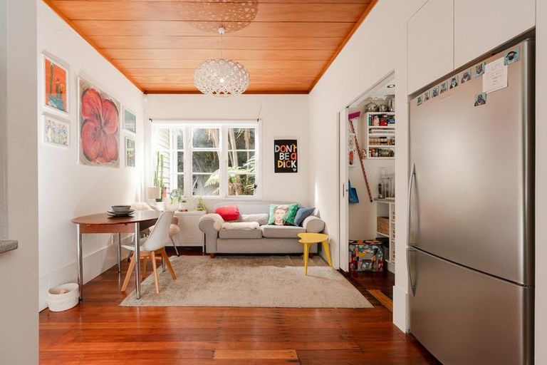 Photo of property in 33 Gloucester Street, Wilton, Wellington, 6012