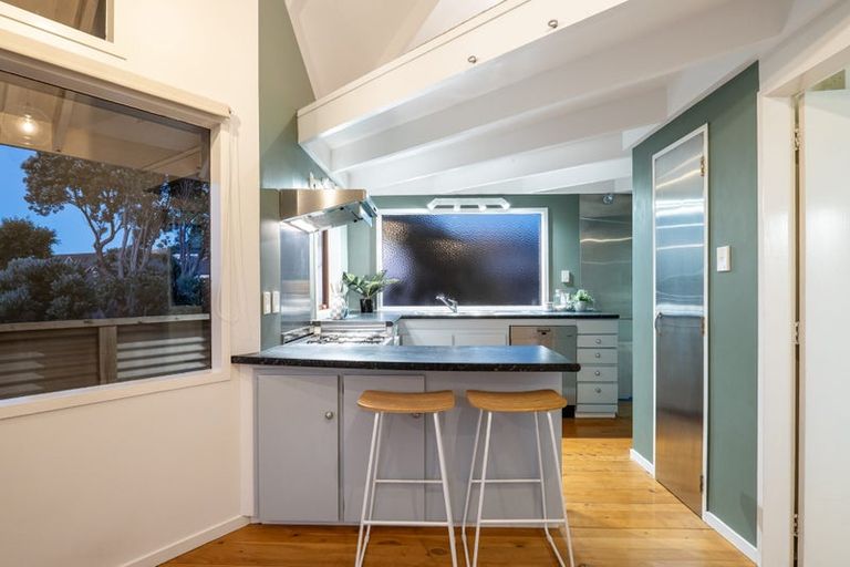 Photo of property in 11 Puketai Place, Pukerua Bay, 5026