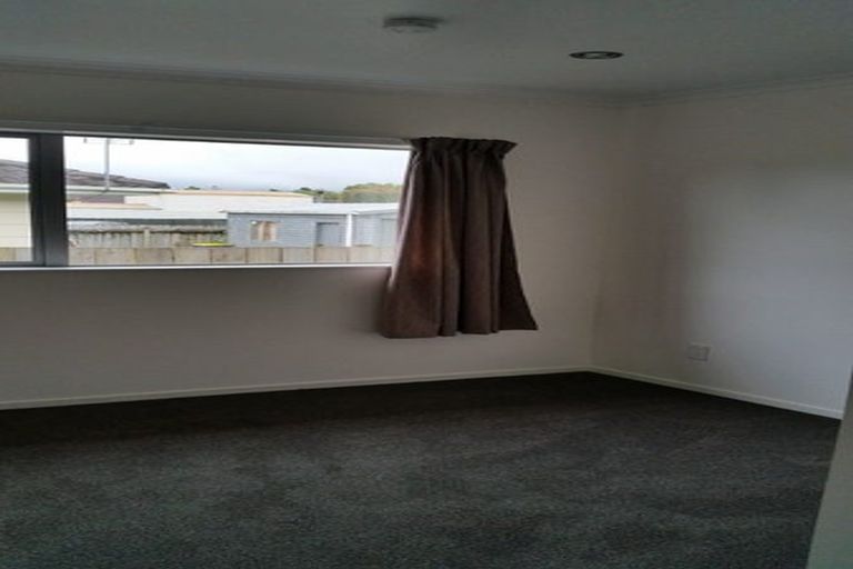 Photo of property in 75a Tabitha Crescent, Henderson, Auckland, 0612