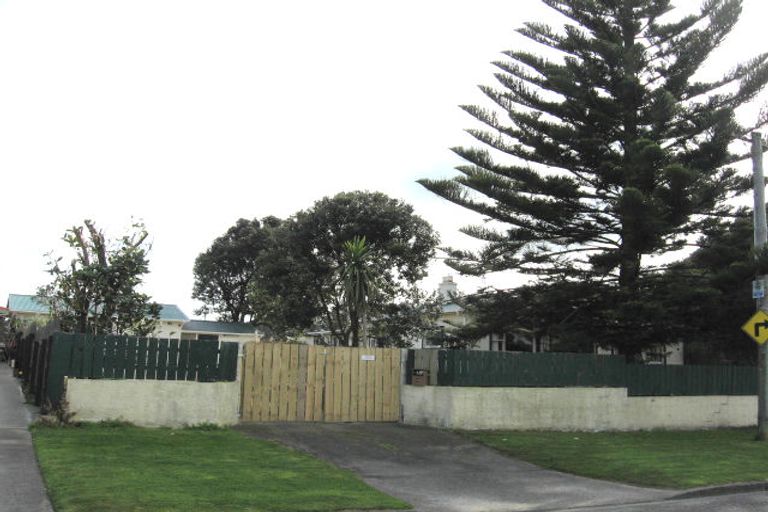 Photo of property in 29 Waitote Street, Castlecliff, Whanganui, 4501
