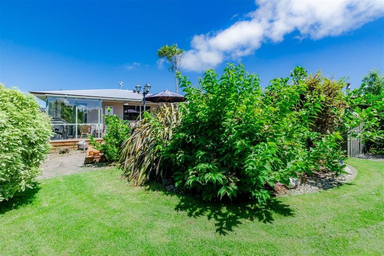 Photo of property in 27 Sweetman Avenue, Paraparaumu Beach, Paraparaumu, 5032