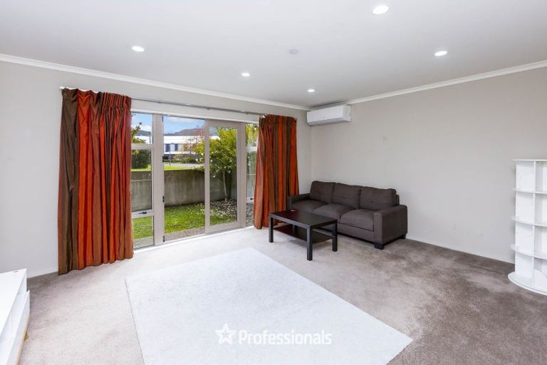 Photo of property in 64 Evergreen Crescent, Trentham, Upper Hutt, 5018