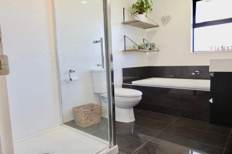 Photo of property in 55 Sequoia Way, Rangiora, 7400