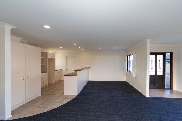 Photo of property in 2b Forward Street, Greenmeadows, Napier, 4112