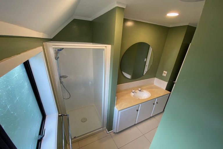 Photo of property in 1/8 Priestley Drive, Bucklands Beach, Auckland, 2014