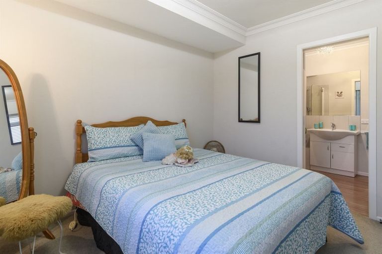 Photo of property in 9a Tirinui Crest Road, Otumoetai, Tauranga, 3110