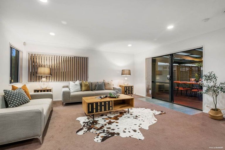 Photo of property in 1/13 Thornton Road, Milford, Auckland, 0620