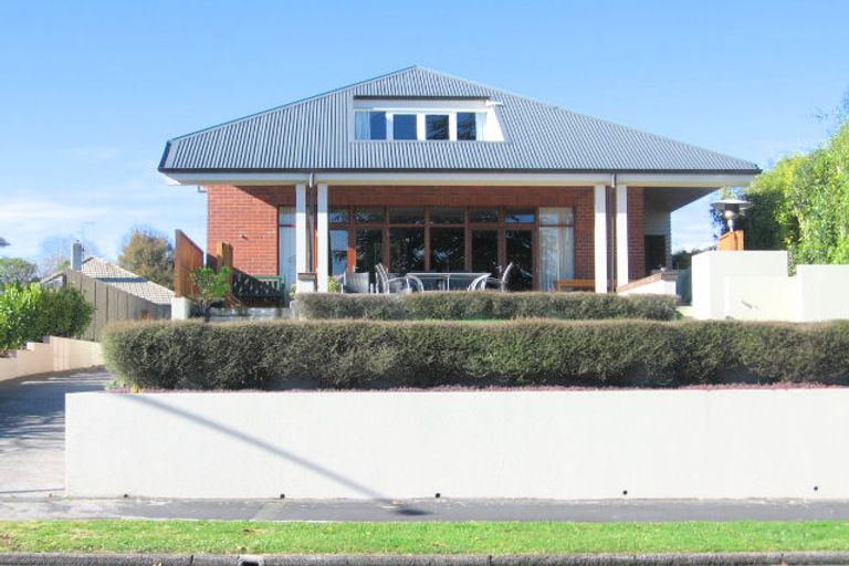 Photo of property in 15 Jellicoe Drive, Hamilton East, Hamilton, 3216