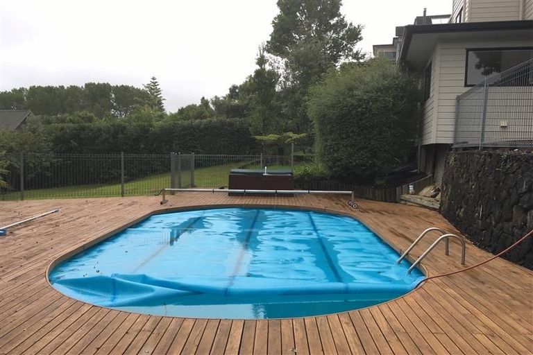 Photo of property in 6 Summit Drive, Torbay, Auckland, 0630