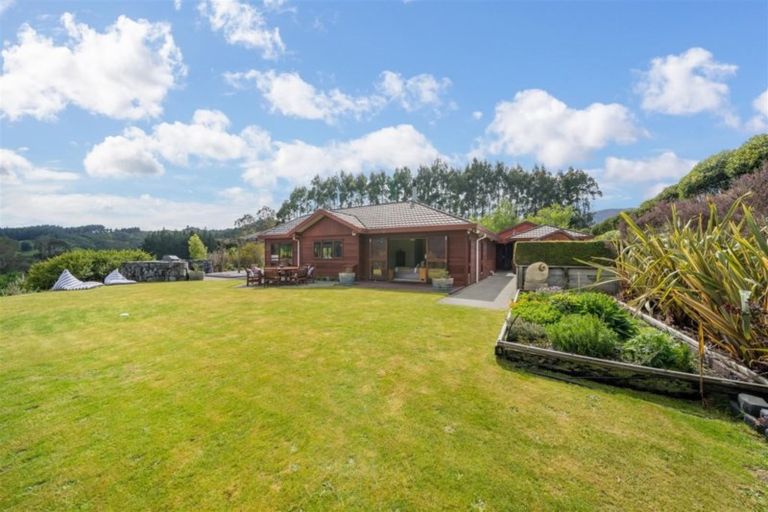 Photo of property in 88 Russells Road, Whitemans Valley, Upper Hutt, 5371