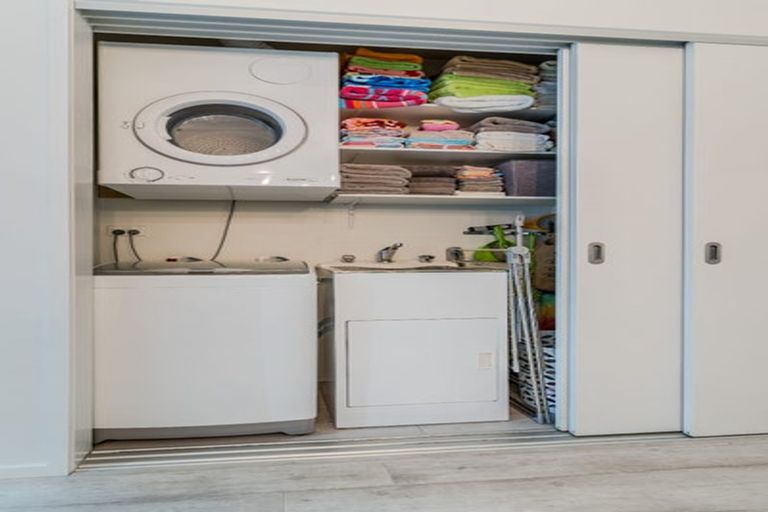 Photo of property in 27 Gilkison Street, Halfway Bush, Dunedin, 9010