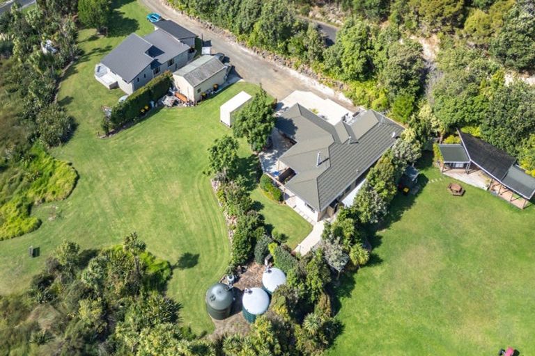 Photo of property in 6 Orchard Road, Hahei, Whitianga, 3591