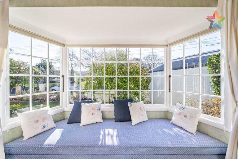 Photo of property in 18 Hautana Square, Woburn, Lower Hutt, 5010