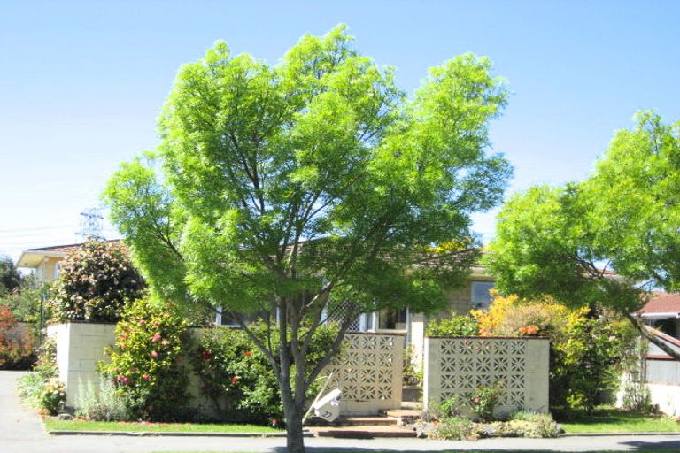 Photo of property in 2/22 Hartford Street, Burnside, Christchurch, 8053