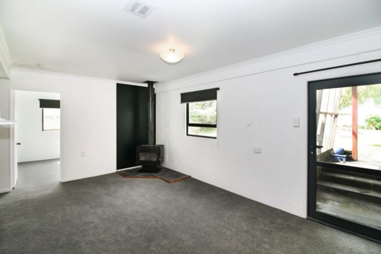 Photo of property in 2 Motukari Place, Onaero, Waitara, 4383