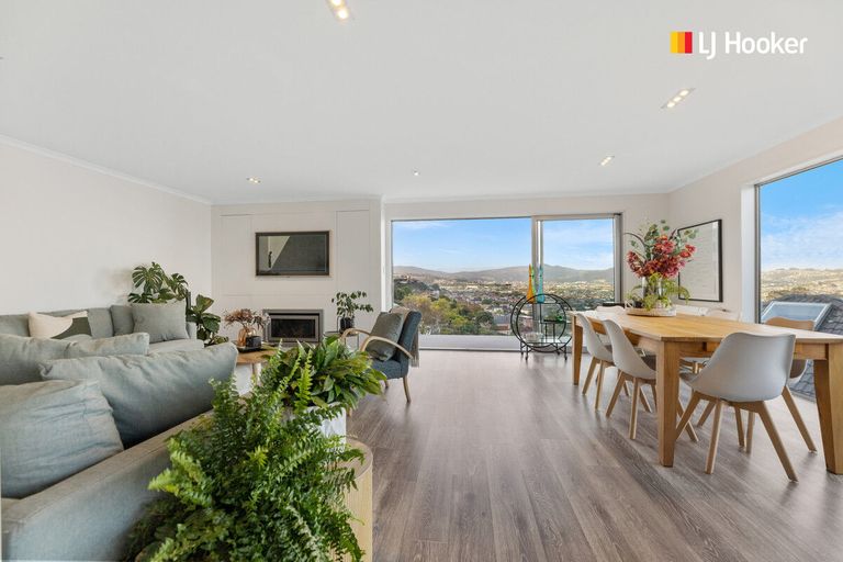 Photo of property in 63 Cliffs Road, Saint Clair, Dunedin, 9012