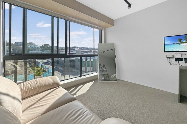 Photo of property in Vedado Apartments, 302/41 Hopper Street, Mount Cook, Wellington, 6011