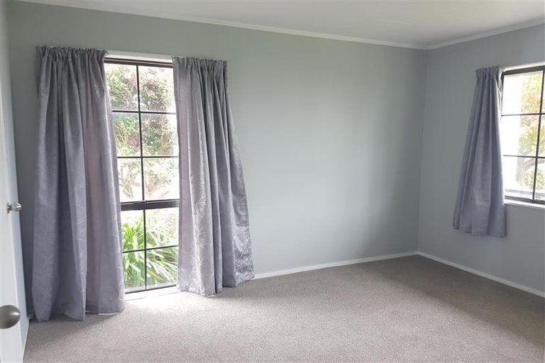 Photo of property in 20 Cargill Grove, Kelvin Grove, Palmerston North, 4414
