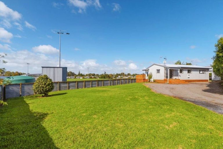 Photo of property in 54 Atuaroa Avenue, Te Puke, 3119