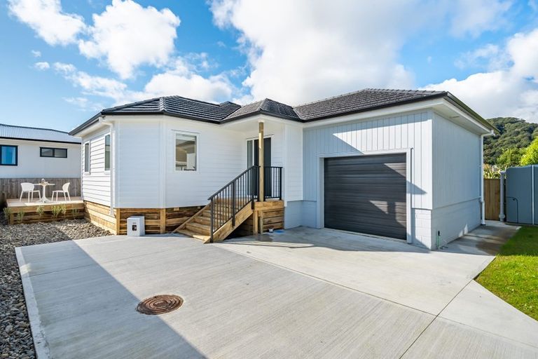 Photo of property in 13a Best Street, Wainuiomata, Lower Hutt, 5014