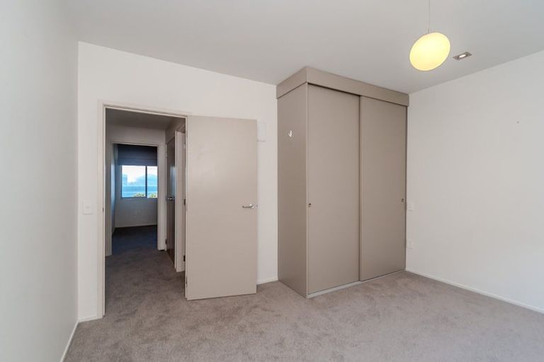 Photo of property in 24/2 Onslow Road, Khandallah, Wellington, 6035