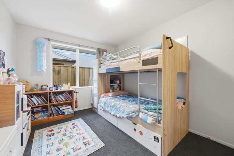 Photo of property in 7 Waimarie Street, Pegasus, 7612