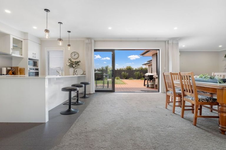 Photo of property in 54 Norfolk Drive, Cambridge, 3434