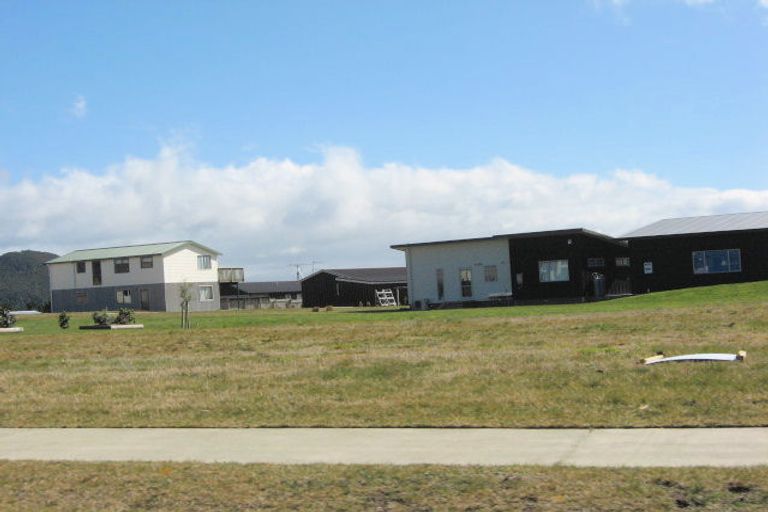 Photo of property in 9 Marshall Close, Motuoapa, 3382