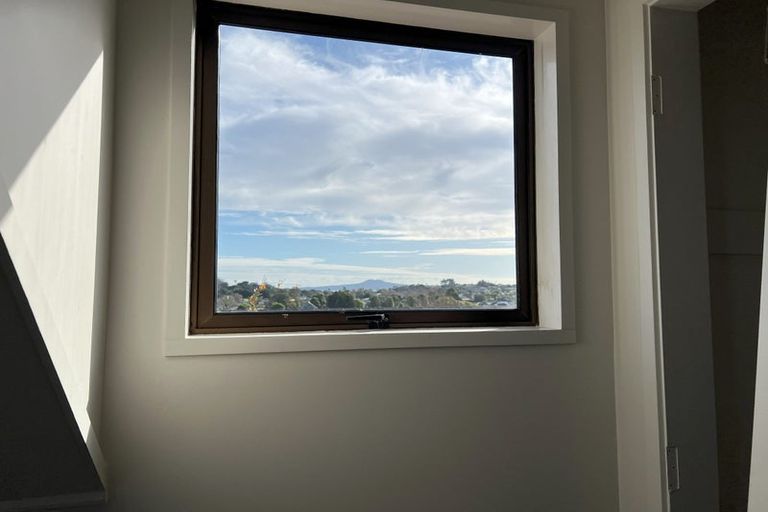 Photo of property in 1/30 Cherry Road, Bucklands Beach, Auckland, 2014