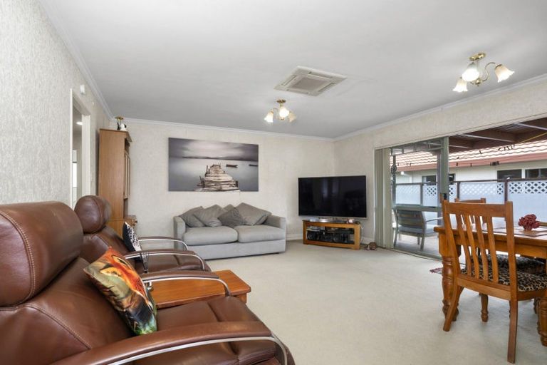 Photo of property in 6 Pemberton Way, Greerton, Tauranga, 3112