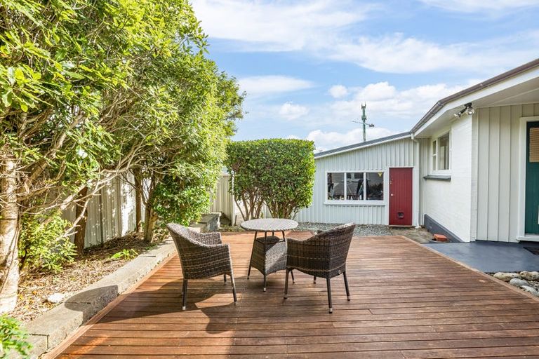 Photo of property in 7 Motukaraka Point, Pauatahanui, Porirua, 5381