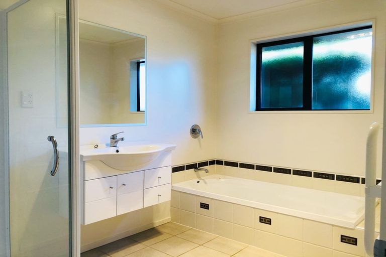 Photo of property in 4 Lightning Close, Wigram, Christchurch, 8042