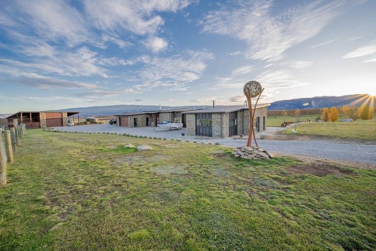 Photo of property in 309 Golden Road, Springvale, Alexandra, 9393