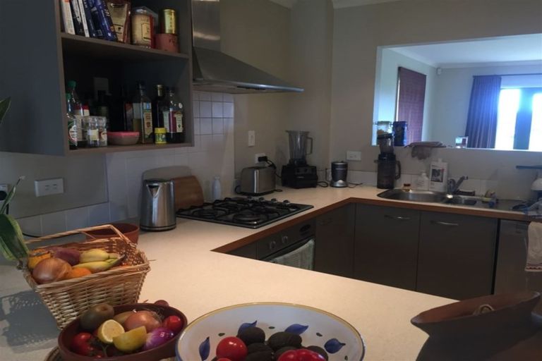 Photo of property in 58 Provence Esplanade, Te Atatu Peninsula, Auckland, 0610