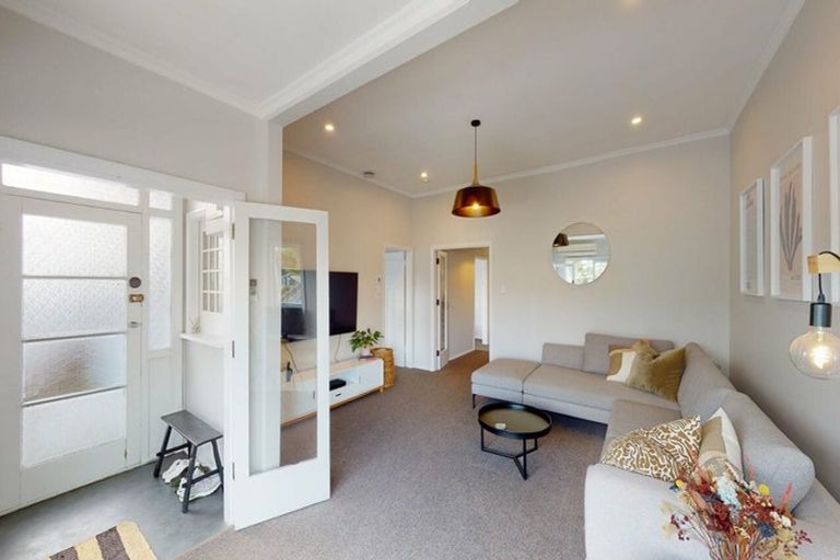Photo of property in 19 Fernhill Terrace, Wadestown, Wellington, 6012