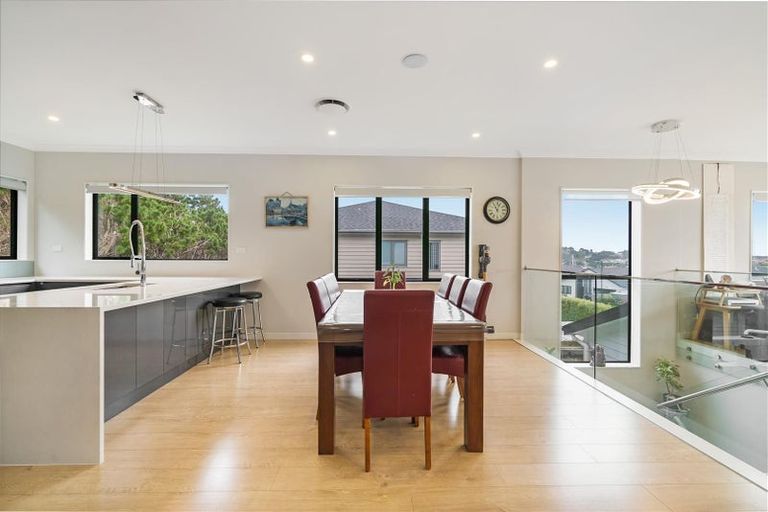 Photo of property in 38 Resolution Drive, Gulf Harbour, Whangaparaoa, 0930