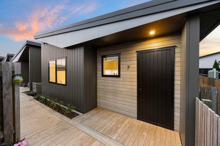 Photo of property in 7 Patrick Rice Drive, Swanson, Auckland, 0614