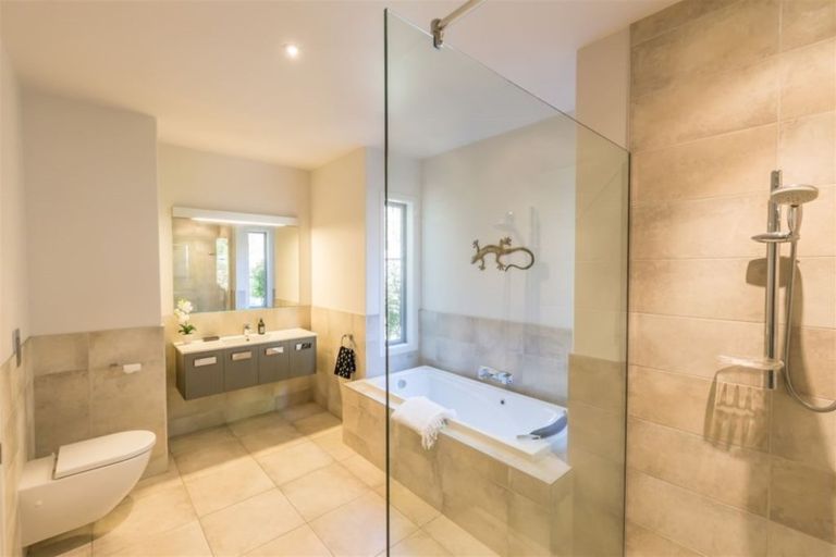 Photo of property in 302b Gardiners Road, Harewood, Christchurch, 8051