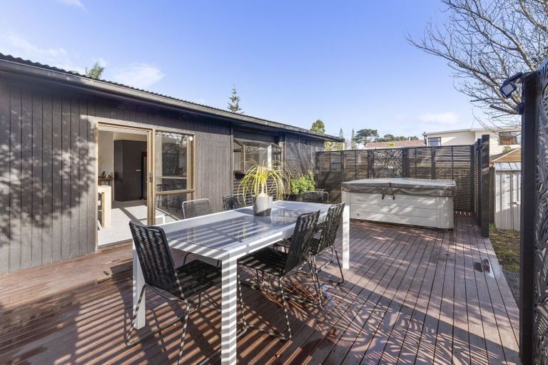 Photo of property in 1/23 Roys Road, Weymouth, Auckland, 2103