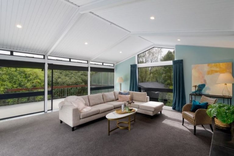 Photo of property in 89 Avonhead Road, Avonhead, Christchurch, 8042