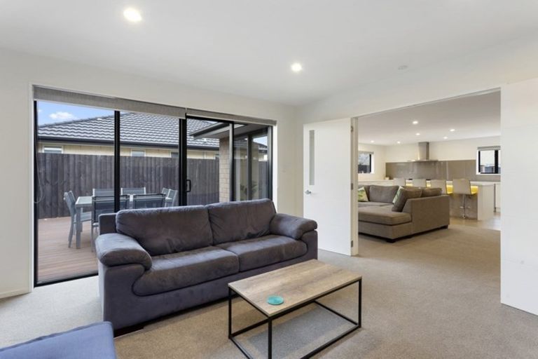 Photo of property in 10 Highfield Lane, Rangiora, 7400